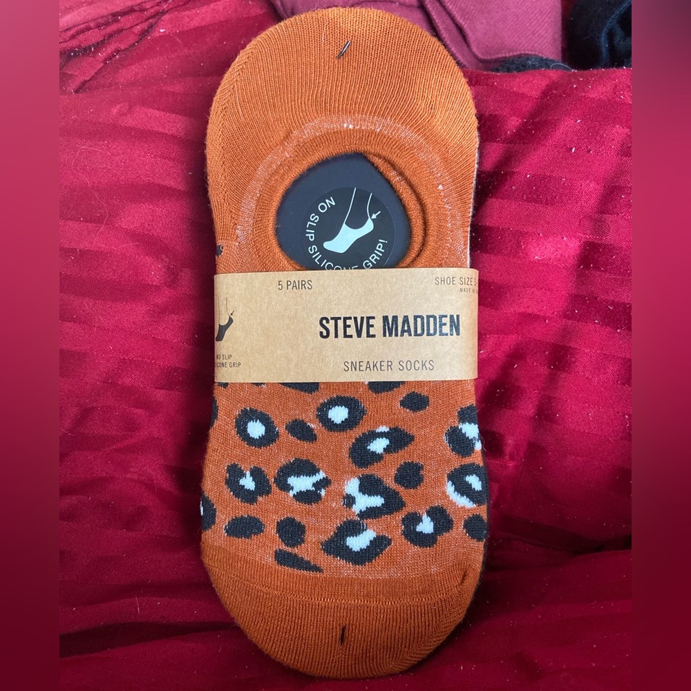 Steve Madden Sneaker Socks